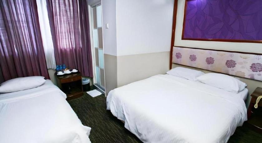 165 Hotel 2*